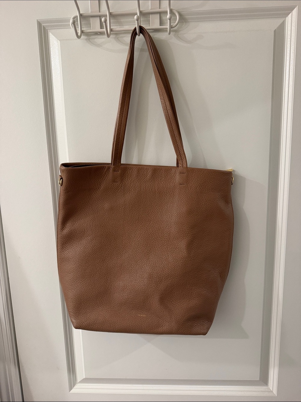 Cuyana Tall Easy Zipper Tote - Caramel
